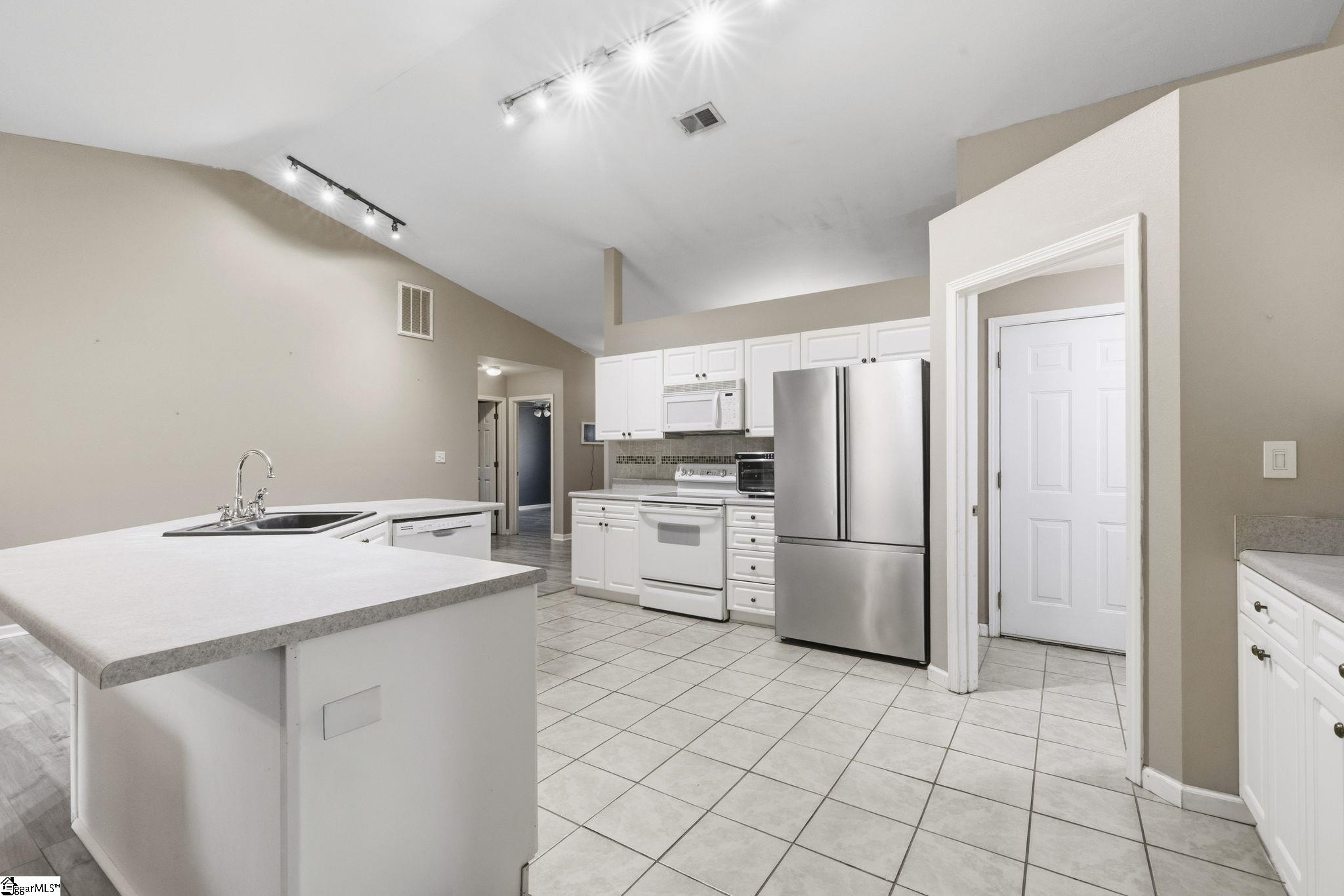 642 Hunters Lane Anderson, SC 29625 - Photo 6 of 30