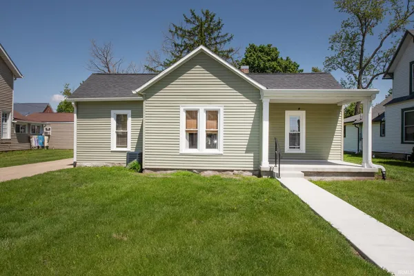 $259,900 | 402 East 3rd Street, Brookston, IN 47923