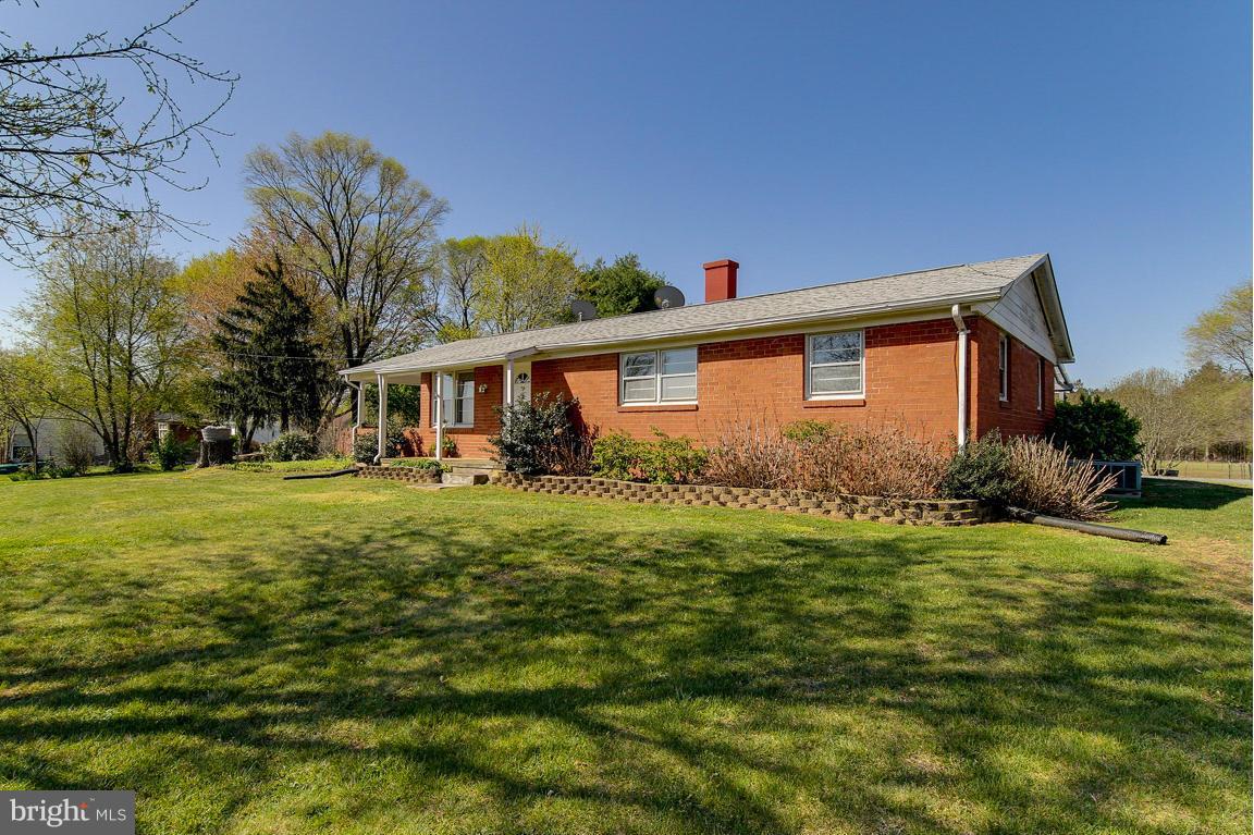10478 Messick Road Midland, VA 22728 - Photo 1 of 20 Exterior (Front)