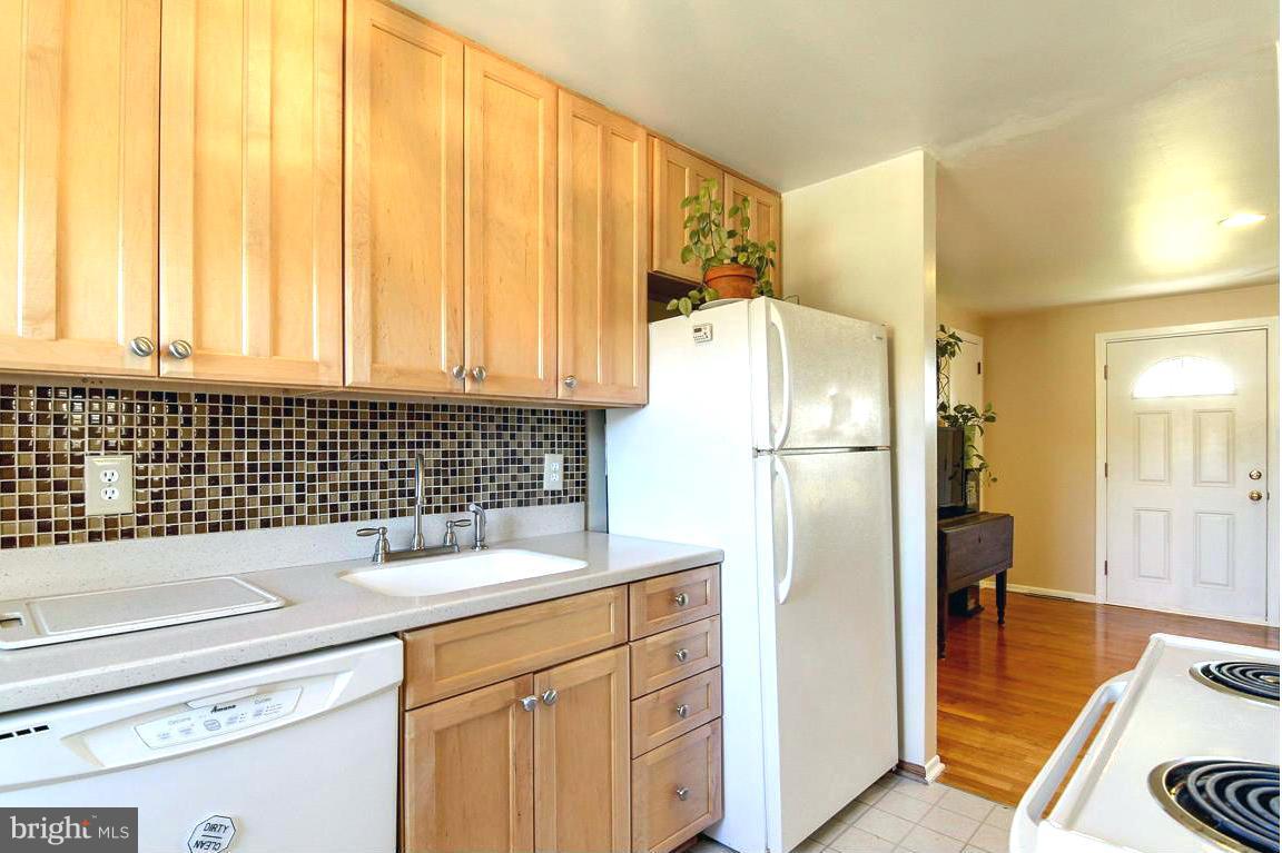 10478 Messick Road Midland, VA 22728 - Photo 14 of 20 Kitchen