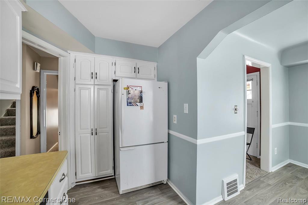 3757 Niagara Street Wayne, MI 48184 - Photo 5 of 19