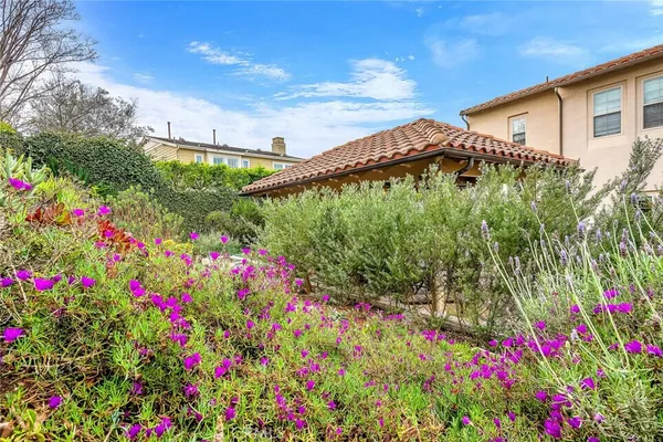 $24,995 | 8001 South Ocean Bluff Drive, Los Angeles, CA 90045