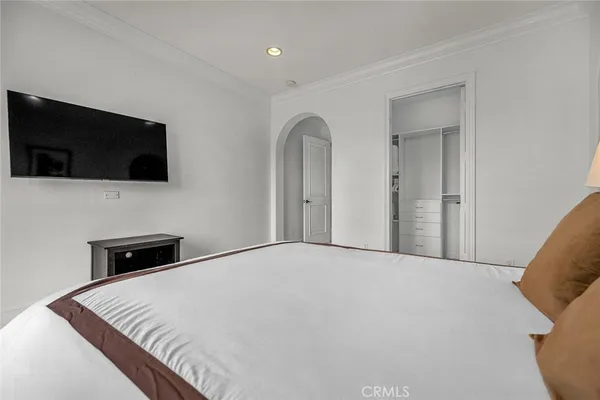 $24,995 | 8001 South Ocean Bluff Drive, Los Angeles, CA 90045