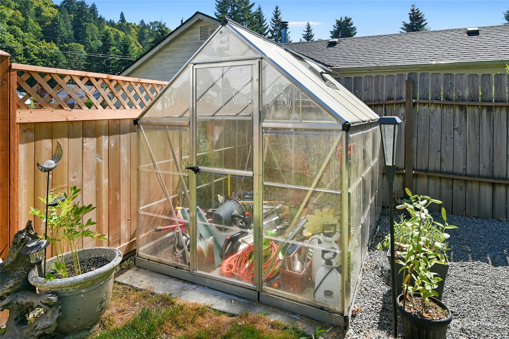 3609 Southeast 5th Place Renton, WA 98058 - Photo 36 of 40 a view of outdoor space and fountain
