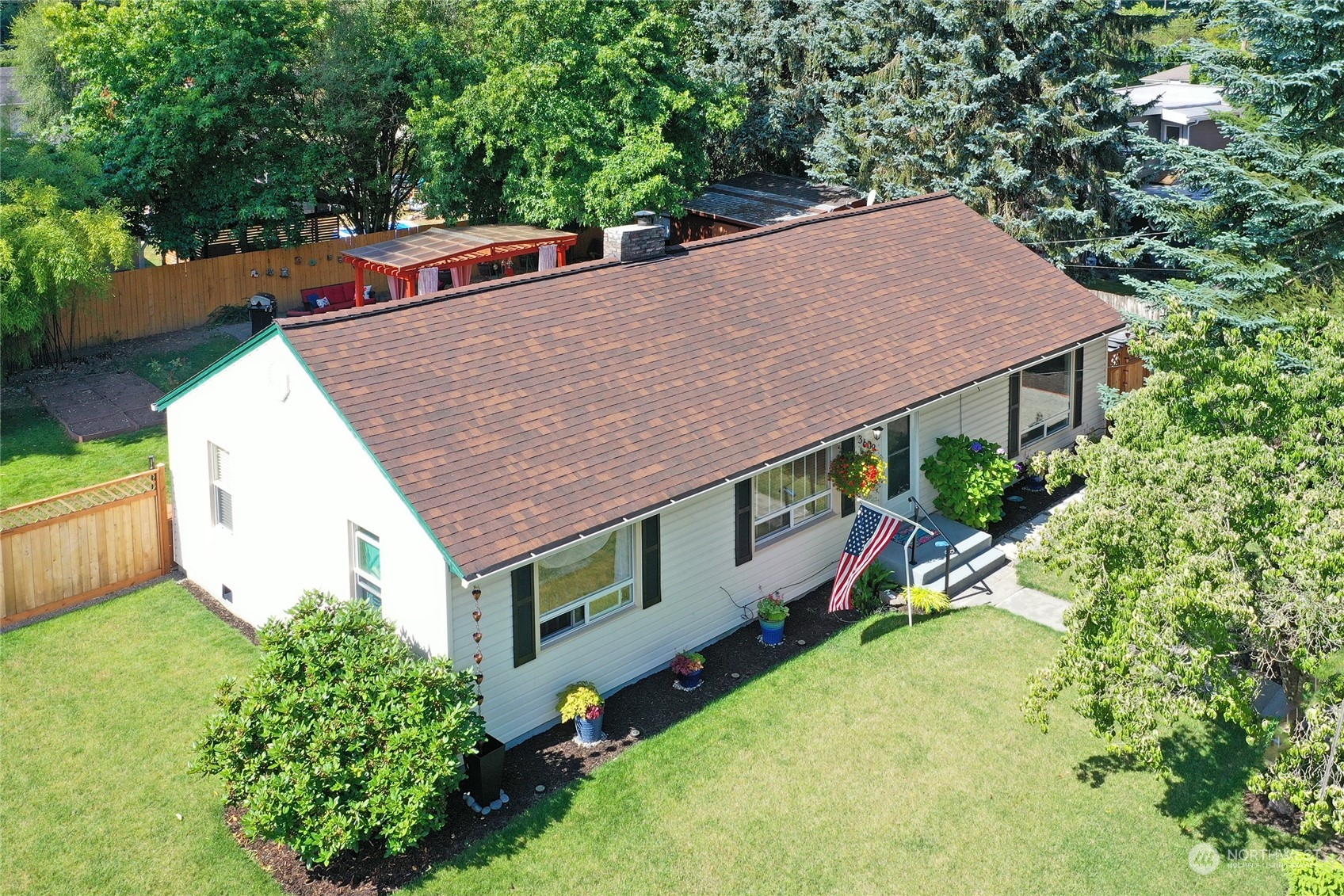 3609 Southeast 5th Place Renton, WA 98058 - Photo 38 of 40 an aerial view of a house with swimming pool and garden