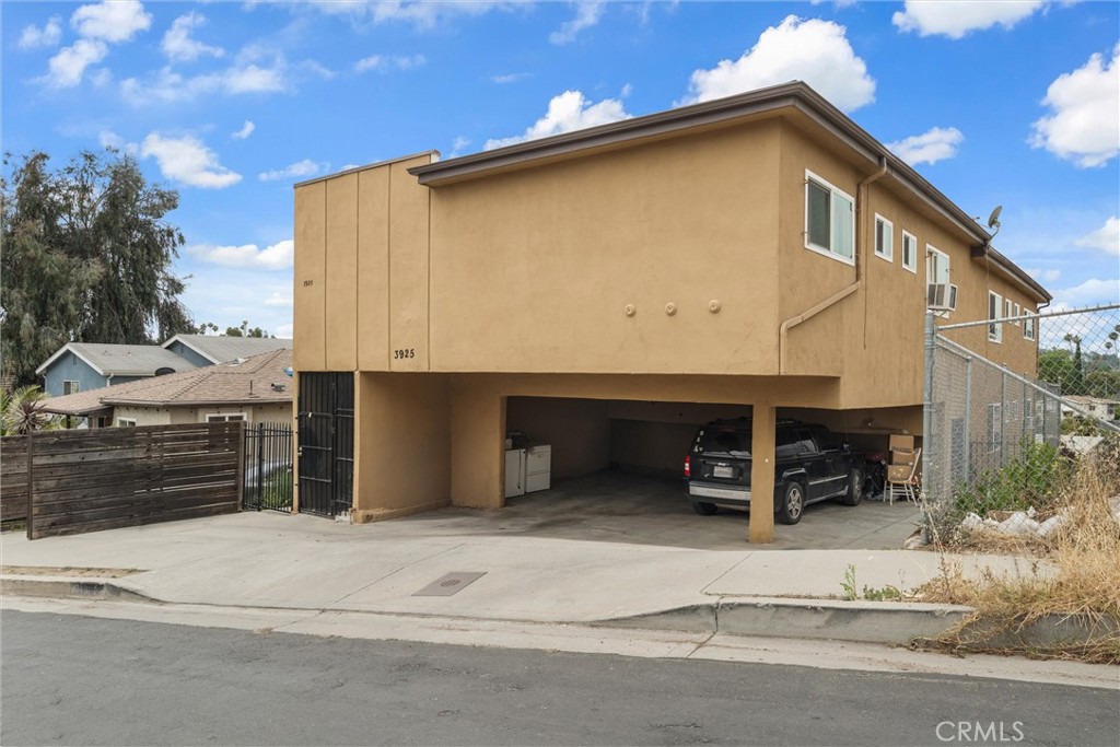 3925 Barrett Road Los Angeles, CA 90032 - Photo 2 of 17