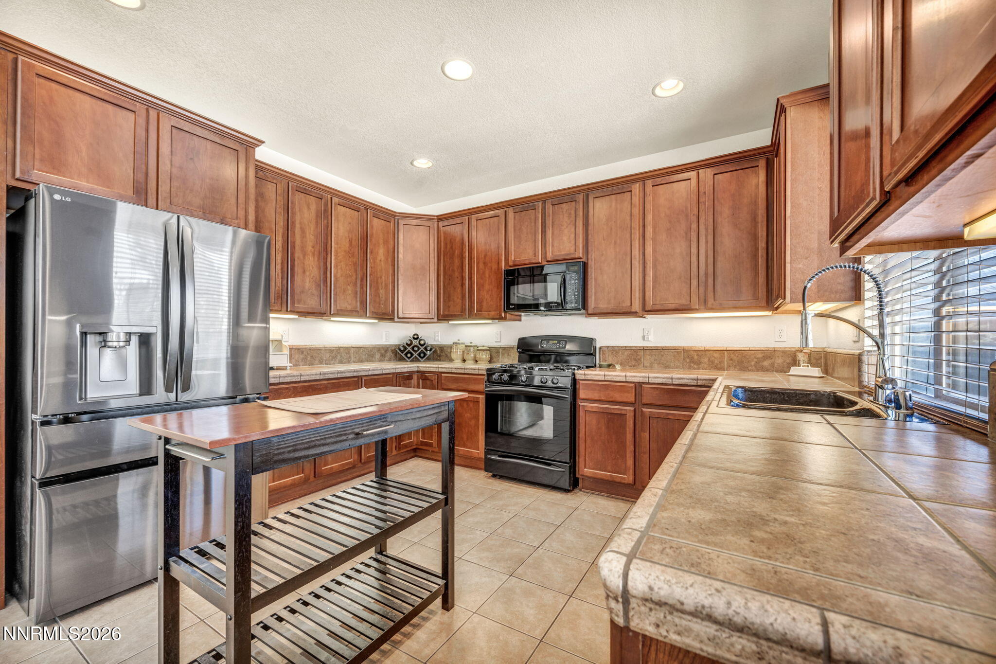 325 Jackson Springs Drive Reno, NV 89523 - Photo 10 of 47 11-web-or-mls-325-jackson-springs-dr