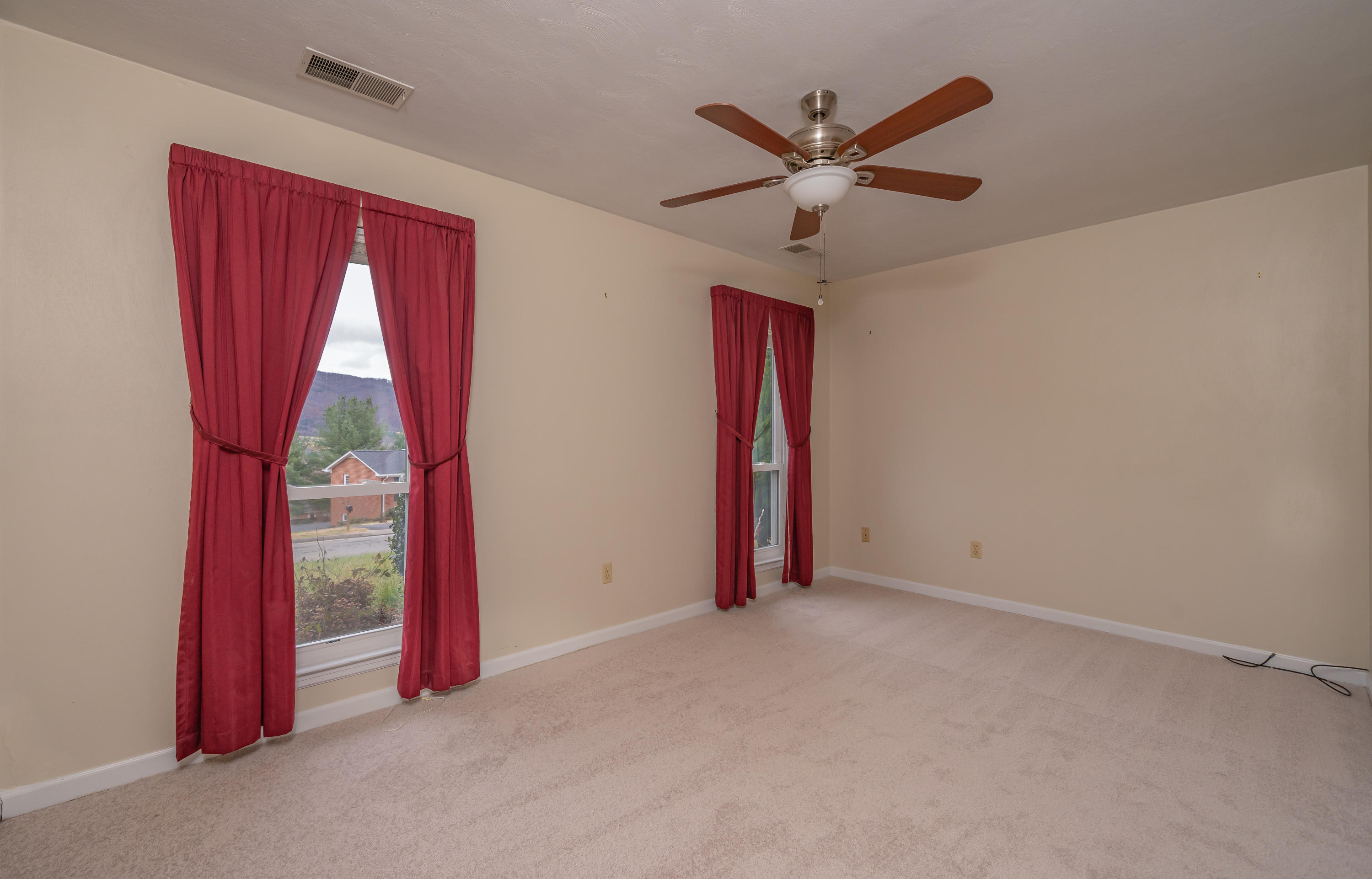 5016 Harvest Ridge Road Roanoke, VA 24019 - Photo 6 of 18 Bedroom