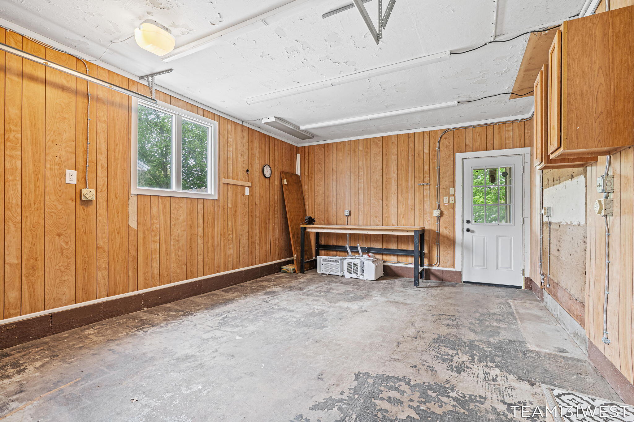 754 Riley Street Holland, MI 49424 - Photo 23 of 30 25-web-or-mls-Project_20260511_1509