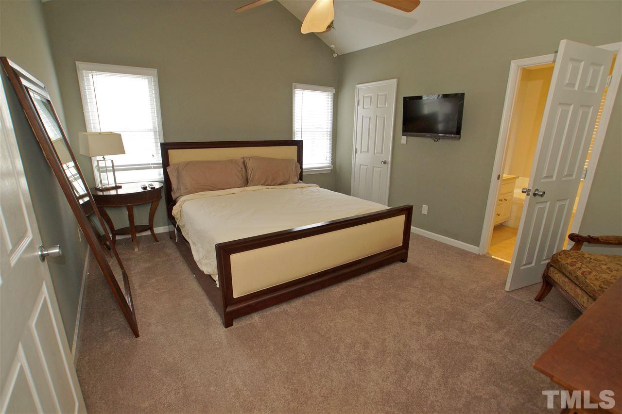 107 Ripley Court Cary, NC 27513 - Photo 9 of 23 Gallery Image 9