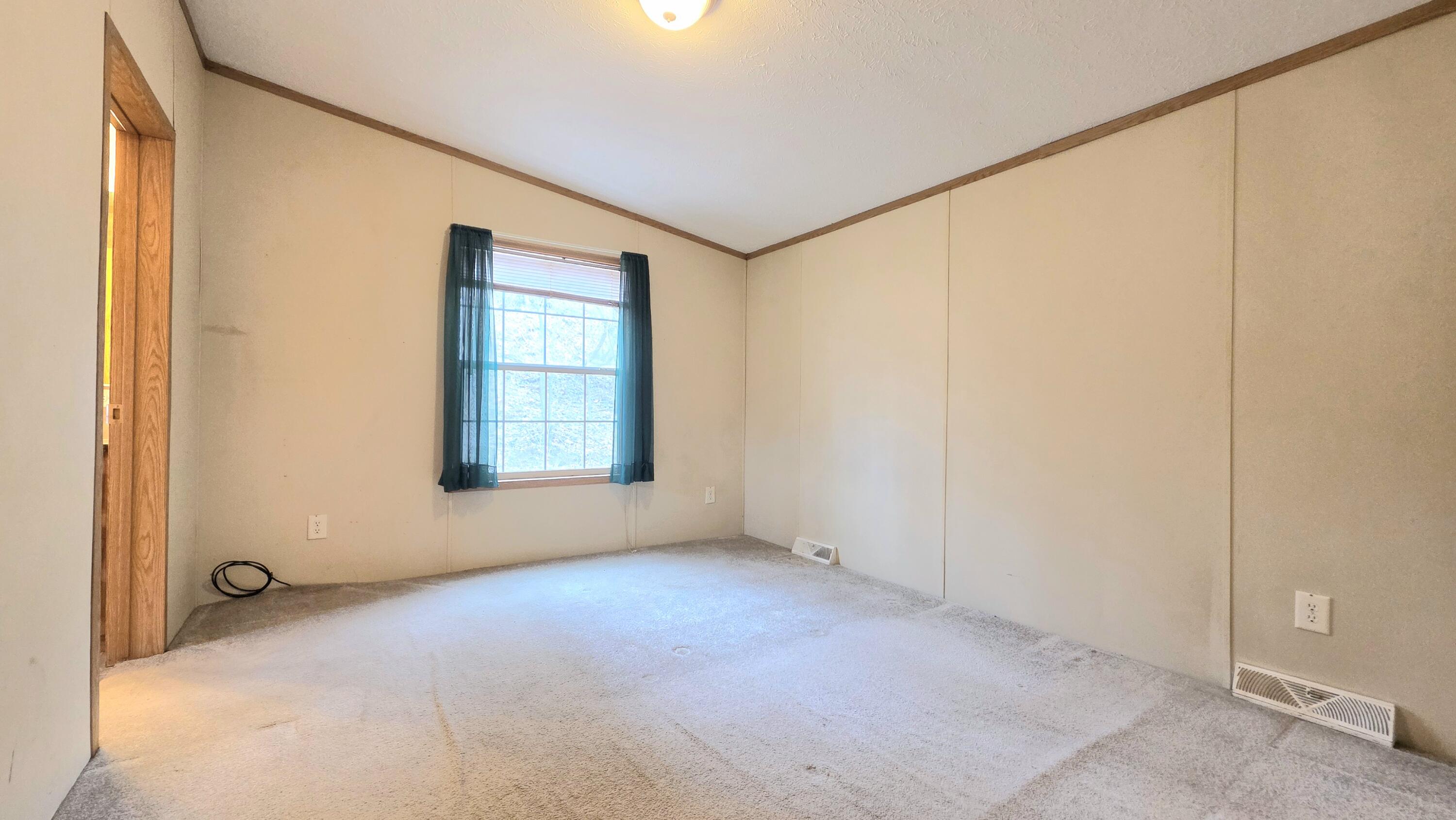 316 West Michigan Avenue, Unit 28 Clinton, MI 49236 - Photo 11 of 22 20260304_124038