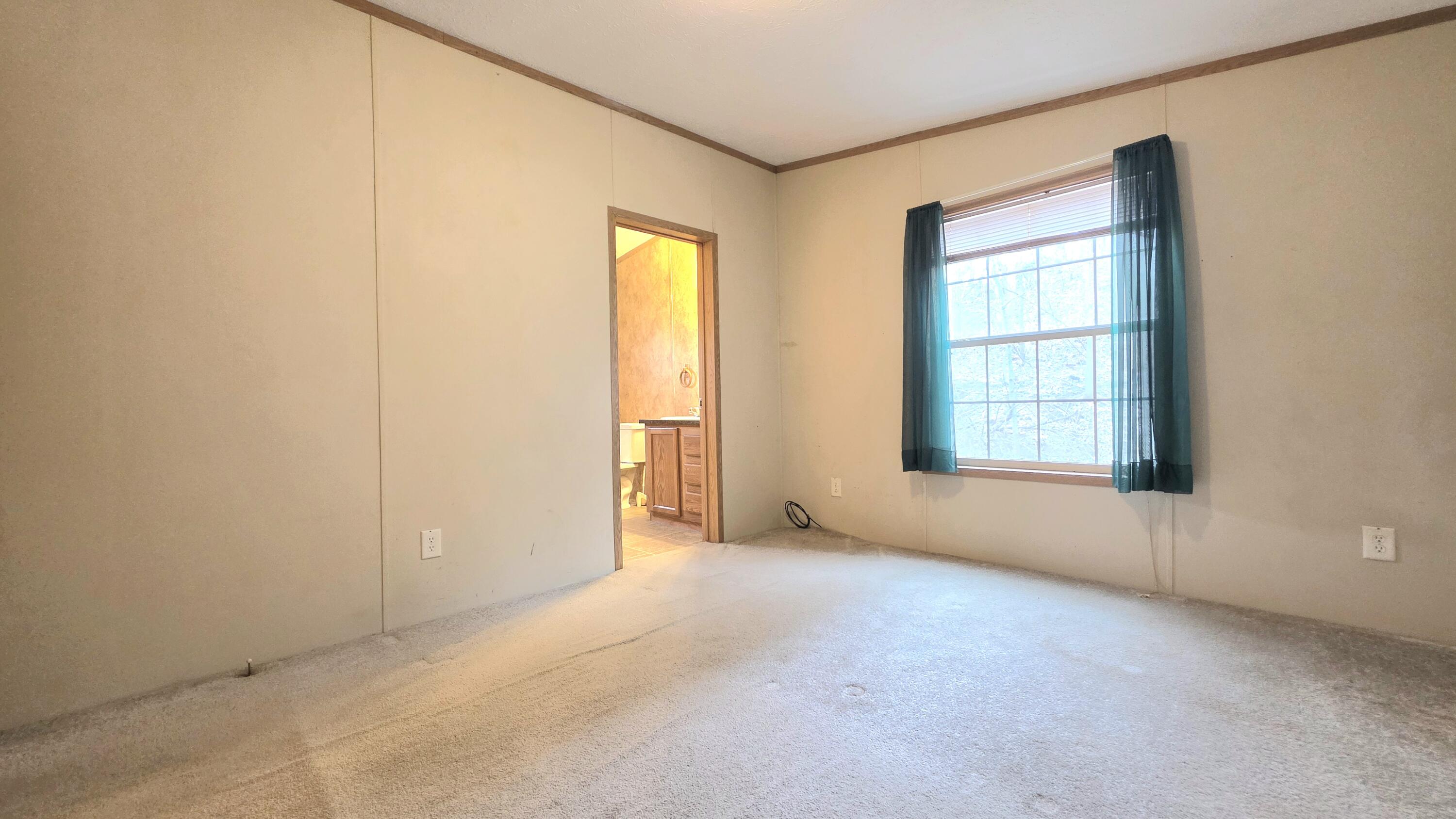 316 West Michigan Avenue, Unit 28 Clinton, MI 49236 - Photo 12 of 22 20260304_124100