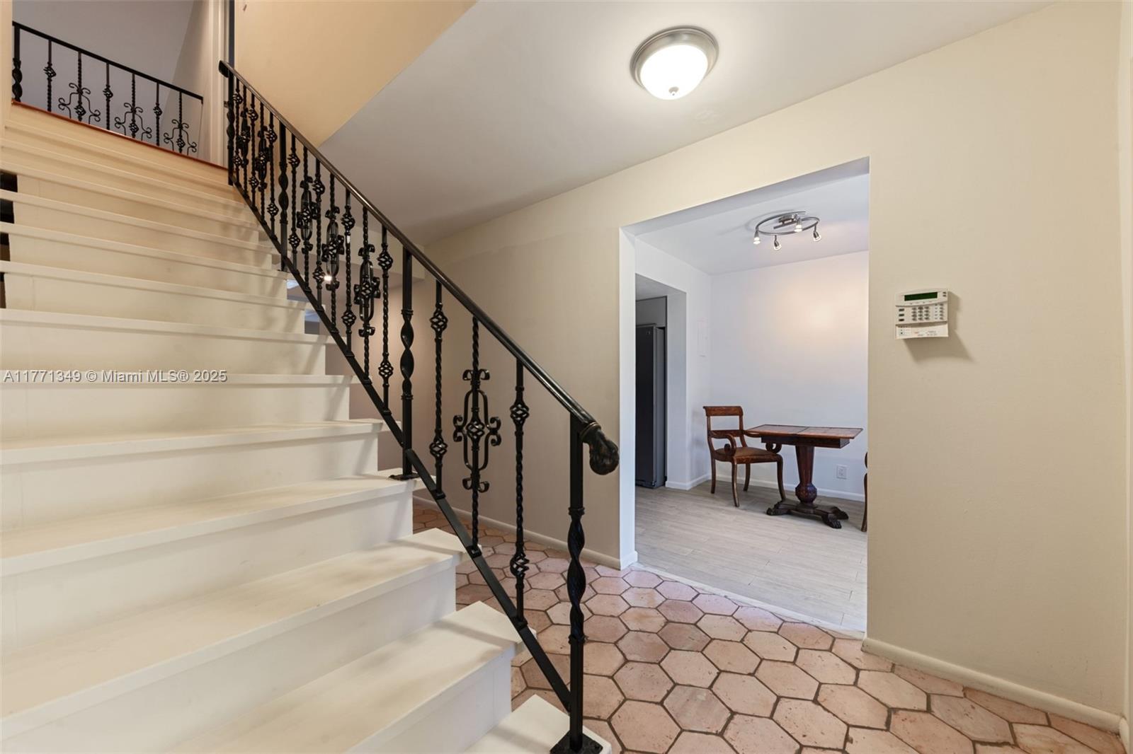 206 St Andrews Road, Unit 1878 Hollywood, FL 33021 - Photo 38 of 53 STAIRWAY TO UPSTAIRS OUTSIDE OF DEN/SITTING ROOM AREA