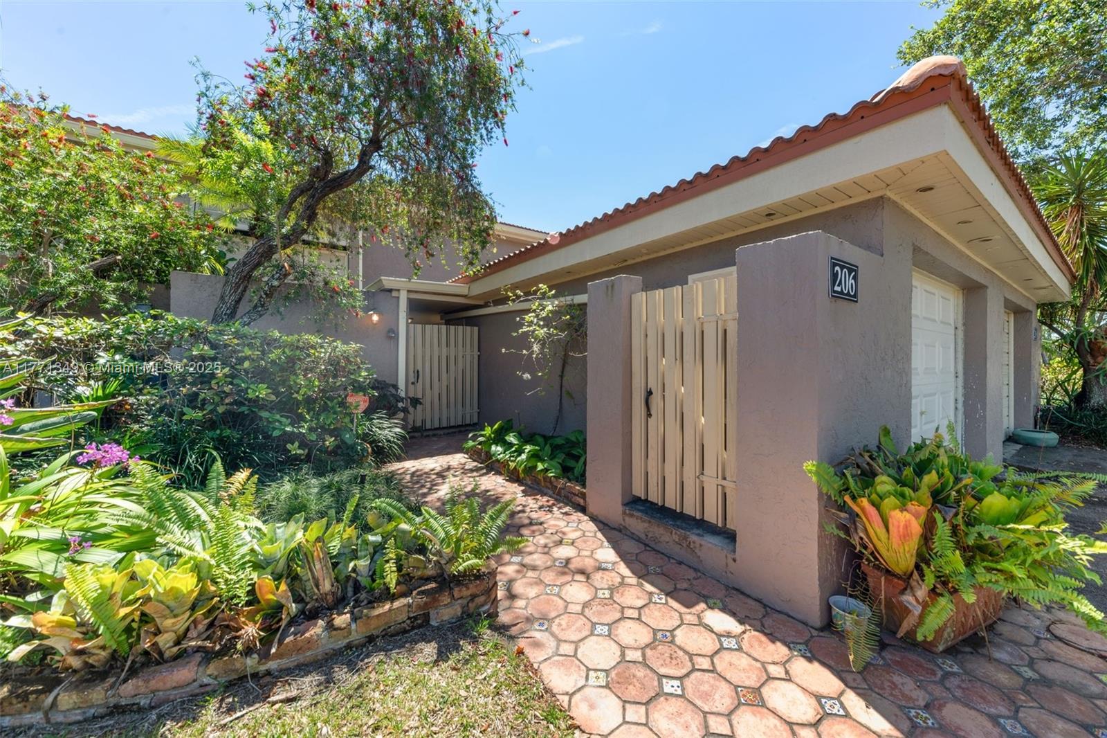 206 St Andrews Road, Unit 1878 Hollywood, FL 33021 - Photo 4 of 53 Gallery Image 4
