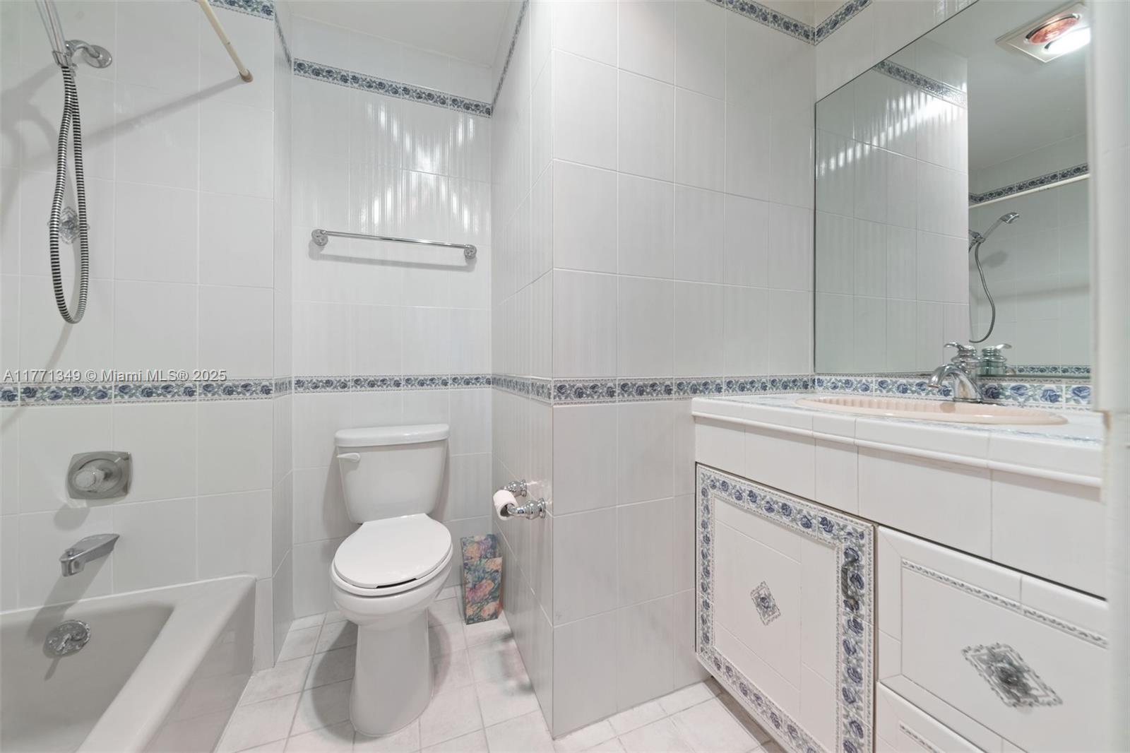 206 St Andrews Road, Unit 1878 Hollywood, FL 33021 - Photo 50 of 53 SECOND BATHROOM