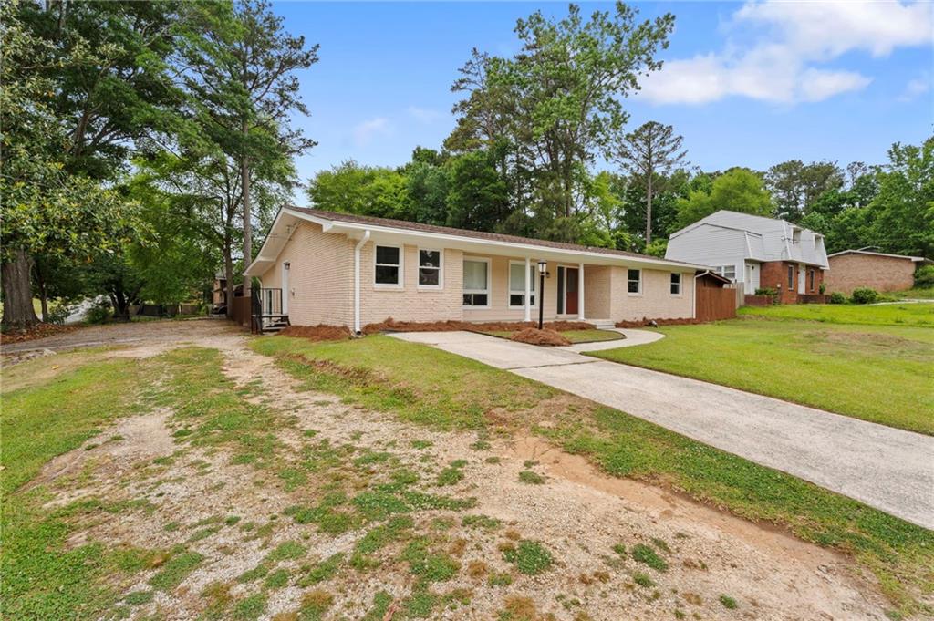6463 Maddox Road Morrow, GA 30260 - Photo 4 of 49 Gallery Image 4