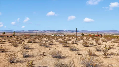 $800,000 | 70138 Sullivan Road, Twentynine Palms, CA 92277