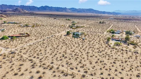 $800,000 | 70138 Sullivan Road, Twentynine Palms, CA 92277