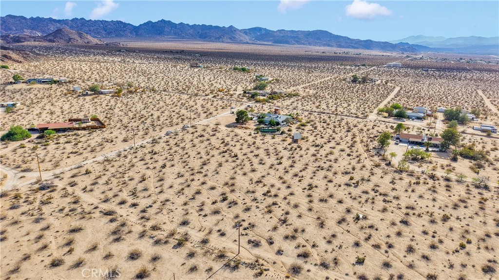70138 Sullivan Road Twentynine Palms, CA 92277 - Photo 56 of 68 a view of city and mountain