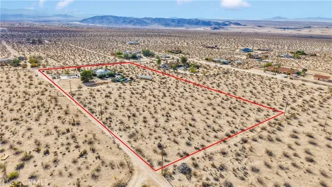 $800,000 | 70138 Sullivan Road, Twentynine Palms, CA 92277