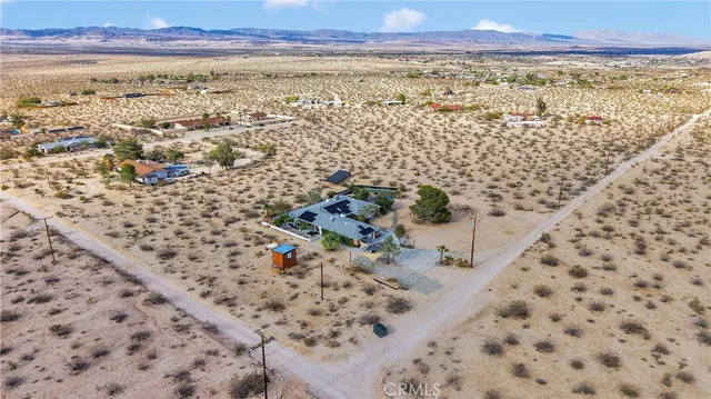 $800,000 | 70138 Sullivan Road, Twentynine Palms, CA 92277