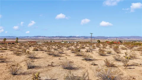 $800,000 | 70138 Sullivan Road, Twentynine Palms, CA 92277