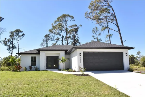 $2,095 | 4553 Midland Street, North Port, FL 34288