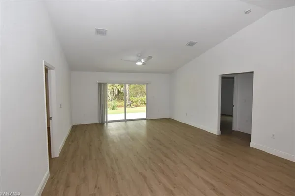$2,095 | 4553 Midland Street, North Port, FL 34288