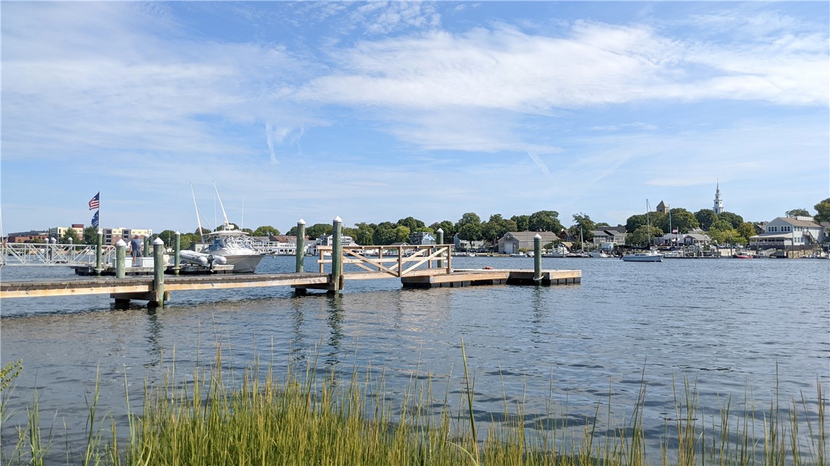 169 Mathewson Road Barrington, RI 02806 - Photo 30 of 33 Gallery Image 30