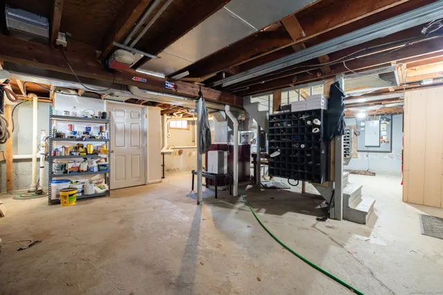 $309,900 | 39 Baron Lane, Torrington, CT 06790