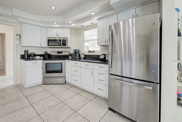 $5,000 | 3670 Emily Lane, Sarasota, FL 34238