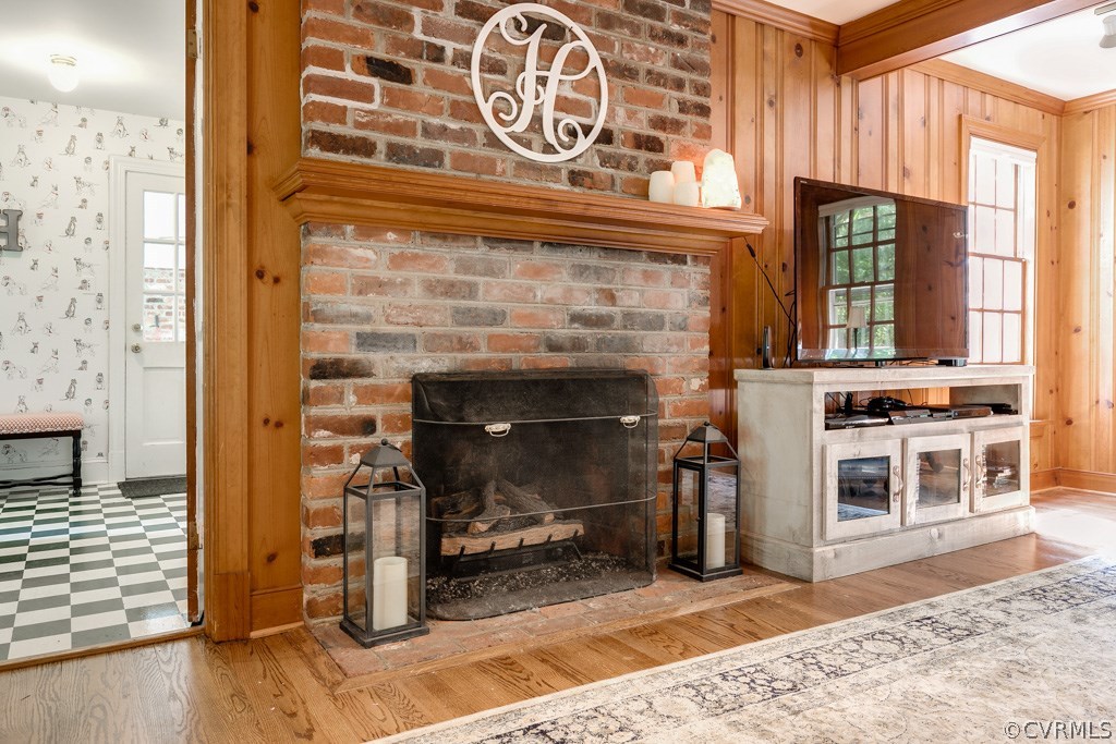 10300 Apache Road Richmond, VA 23235 - Photo 10 of 48 a view of a fireplace with a hallway