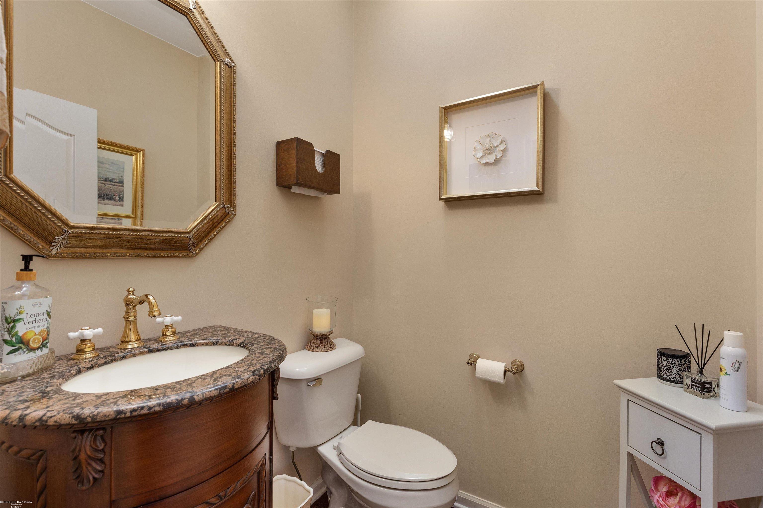 559 Bedlington Drive Rochester, MI 48307 - Photo 10 of 52 50193777-813e146a-fa9f-4a02-aa8b-bfd1a722e948.JPG