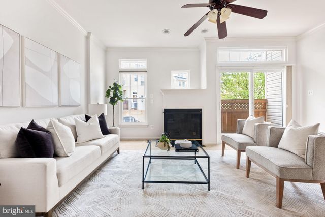 $875,000 | 2768 Manhattan Place, Vienna, VA 22180