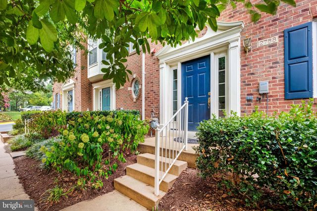 $875,000 | 2768 Manhattan Place, Vienna, VA 22180