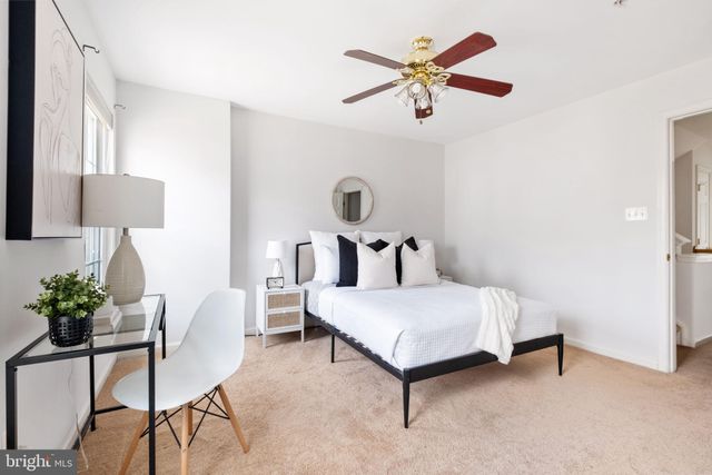 $875,000 | 2768 Manhattan Place, Vienna, VA 22180