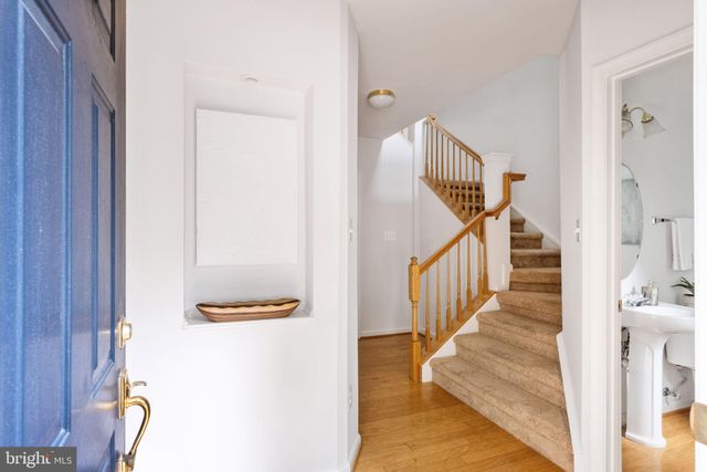 $875,000 | 2768 Manhattan Place, Vienna, VA 22180