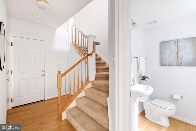 $875,000 | 2768 Manhattan Place, Vienna, VA 22180