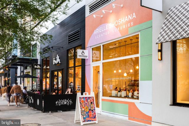 $875,000 | 2768 Manhattan Place, Vienna, VA 22180