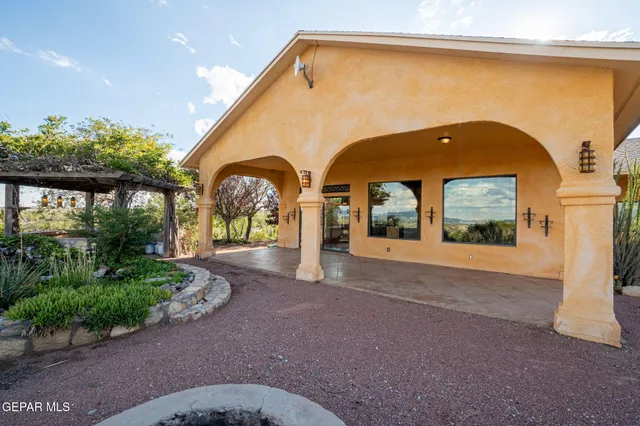 $475,000 | 6670 Camino Secreto, La Mesa, NM 88044