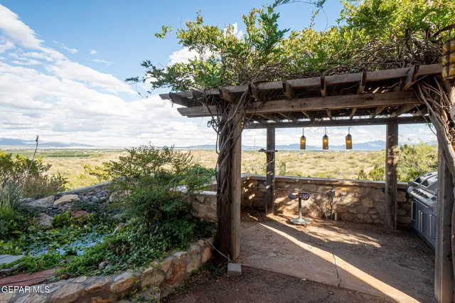 $475,000 | 6670 Camino Secreto, La Mesa, NM 88044