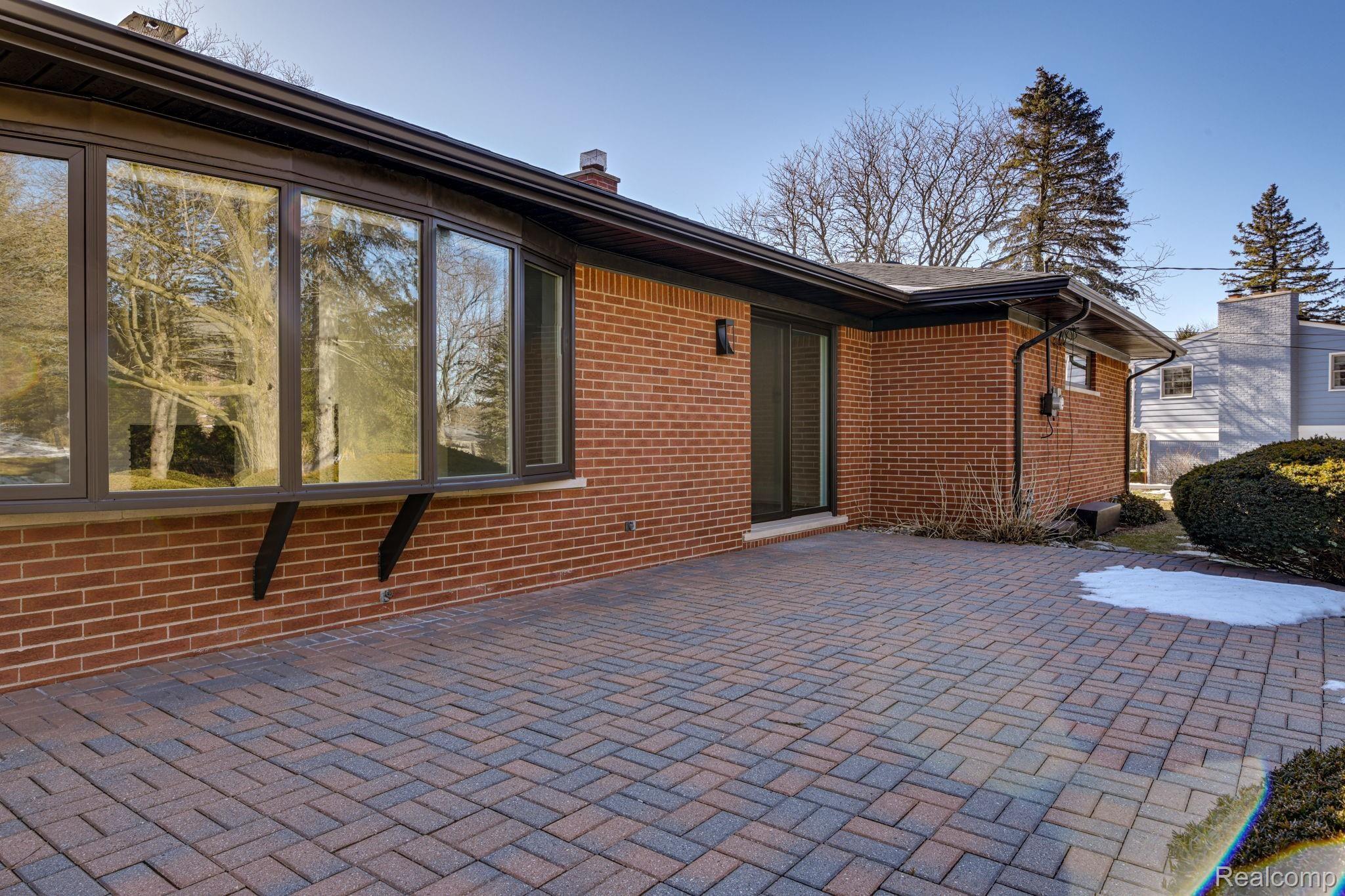 871 Helston Road Bloomfield Hills, MI 48304 - Photo 32 of 33 32-web-or-mls-871 Helston Road, Bloomfield Township-32.jpg