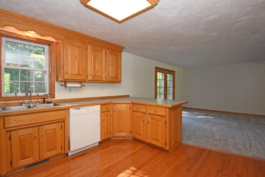 84 Nash Road Ashby, MA 01431 - Photo 11 of 29