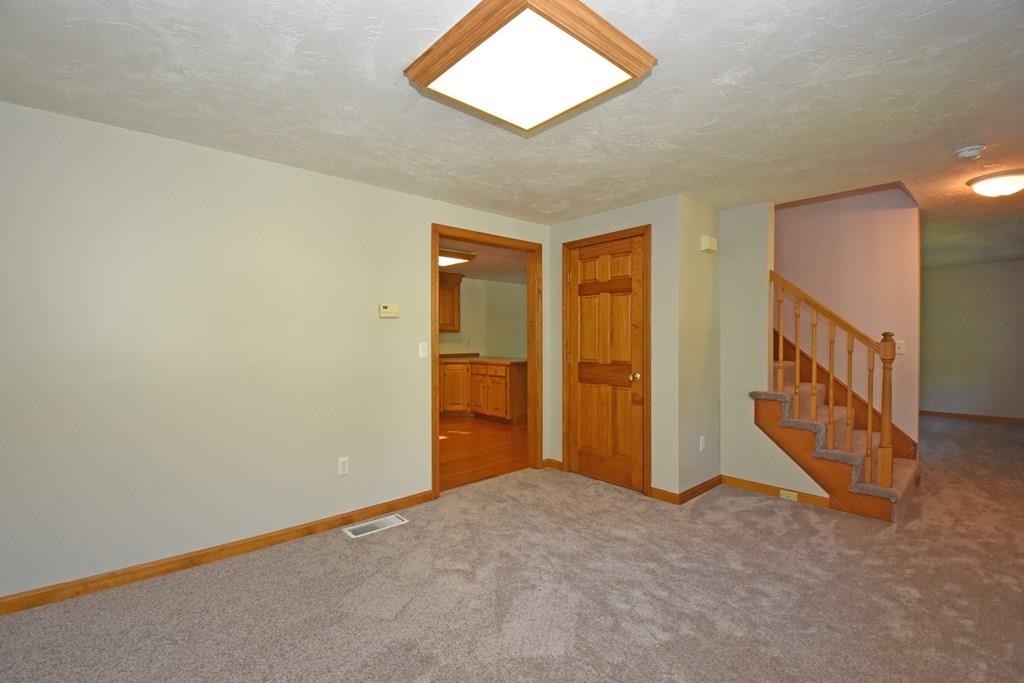 84 Nash Road Ashby, MA 01431 - Photo 5 of 29
