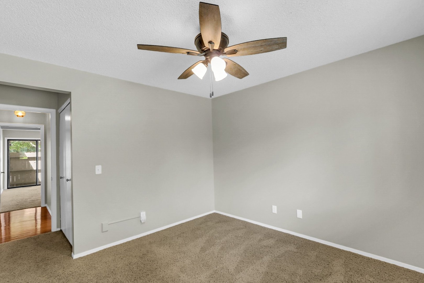 2138 Harbor Town Circle, Unit 2138 Champaign, IL 61821 - Photo 24 of 33