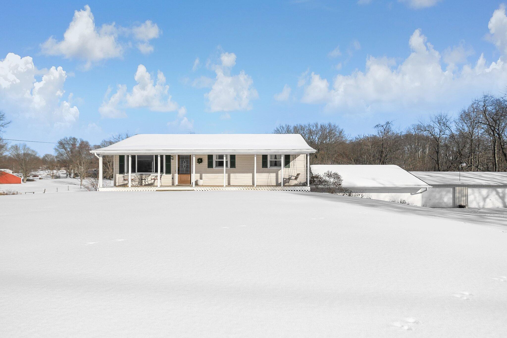 6270 Welsh Road Nashport, OH 43830 - Photo 5 of 49 front view