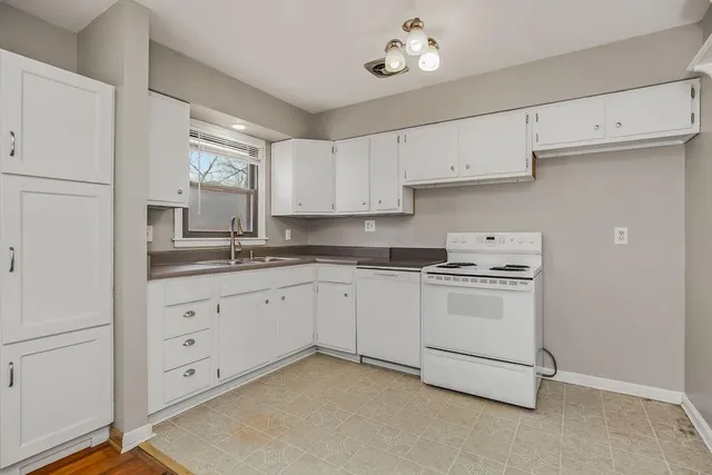 $245,000 | 5545 North Woodland Avenue, Kansas City, MO 64118