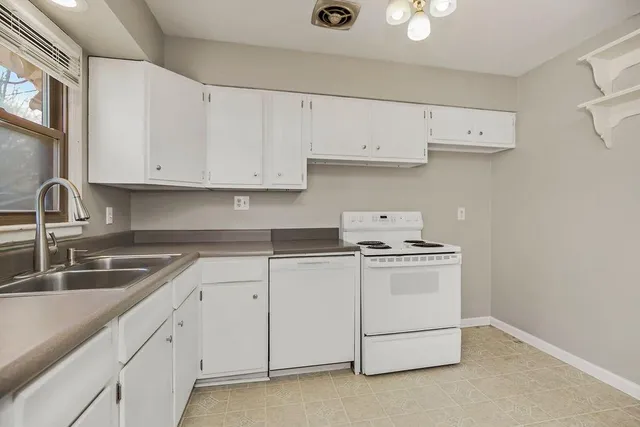 $245,000 | 5545 North Woodland Avenue, Kansas City, MO 64118