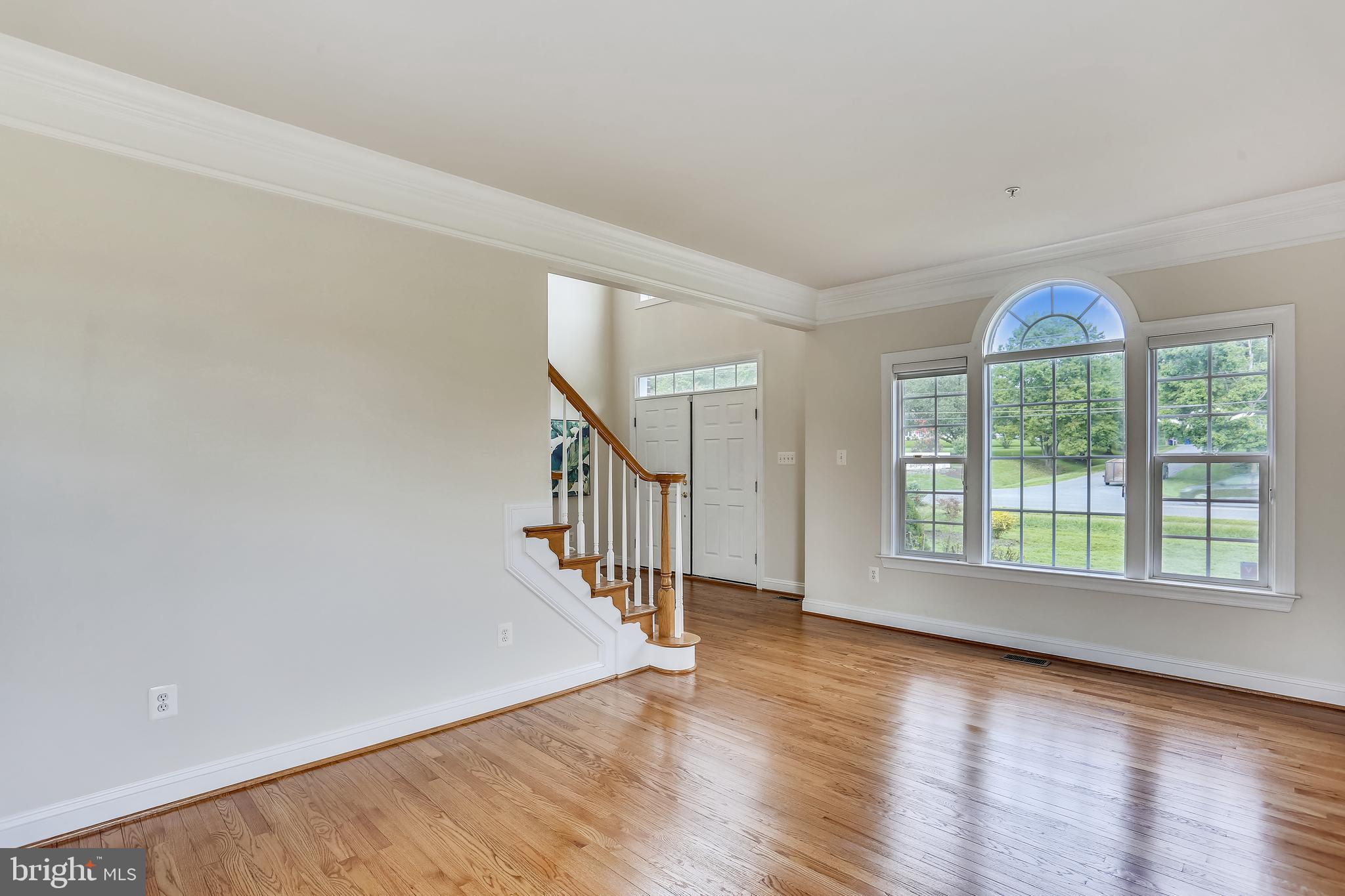22401 Goshen School Road Laytonsville, MD 20882 - Photo 20 of 122 Living Room