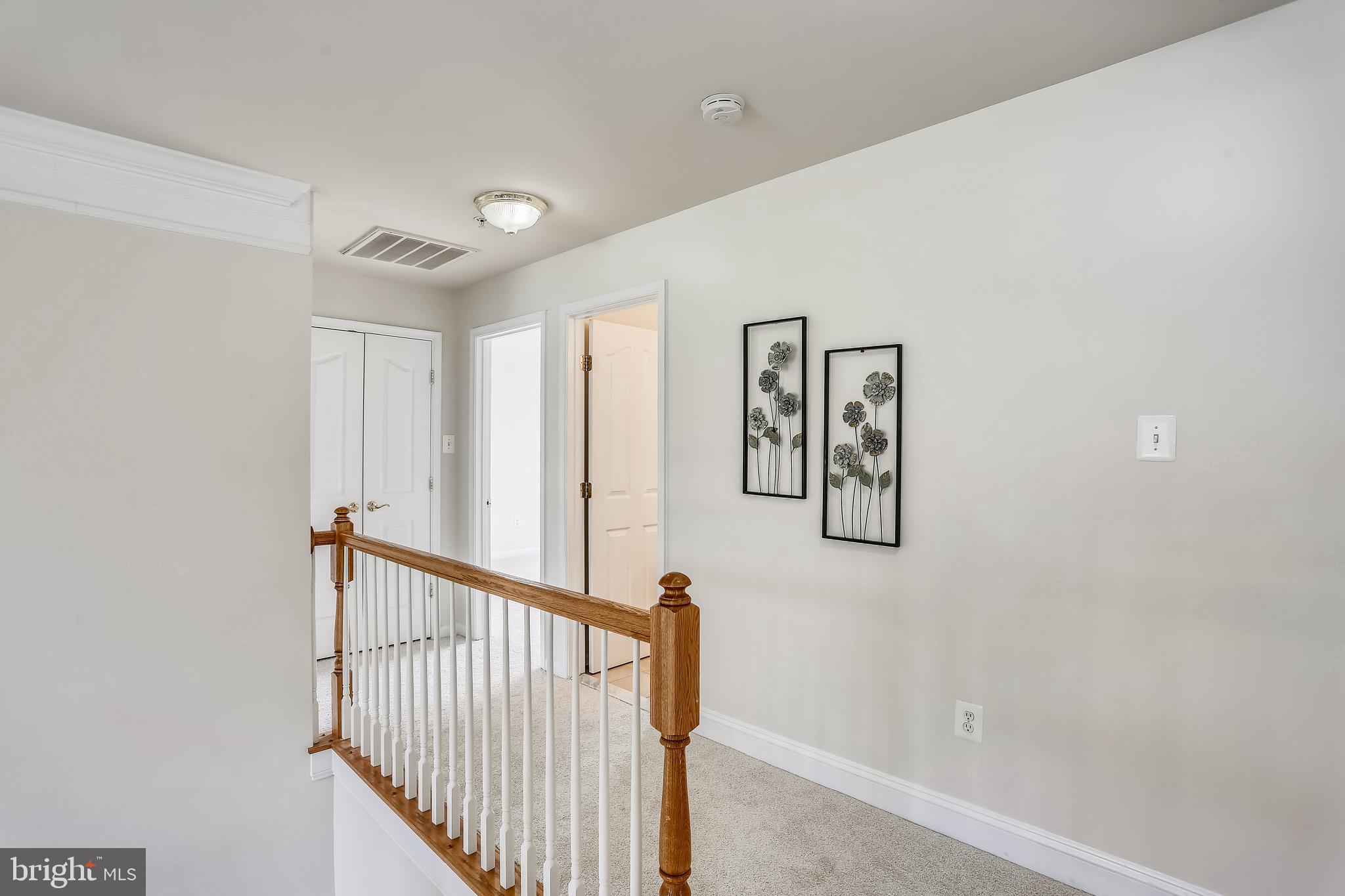 22401 Goshen School Road Laytonsville, MD 20882 - Photo 46 of 122 upper Hall way
